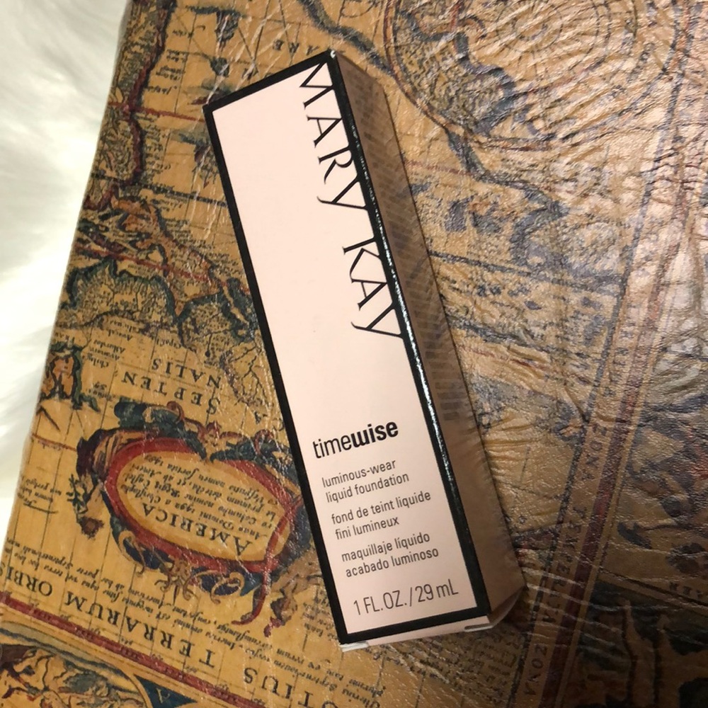 MARY KAY TIMEWISE LUMINOUS WEAR LIQUID FOUNDATION